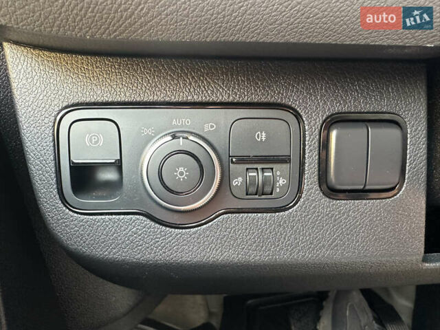 Білий Мерседес Sprinter, об'ємом двигуна 0 л та пробігом 53 тис. км за 21000 $, фото 12 на Automoto.ua