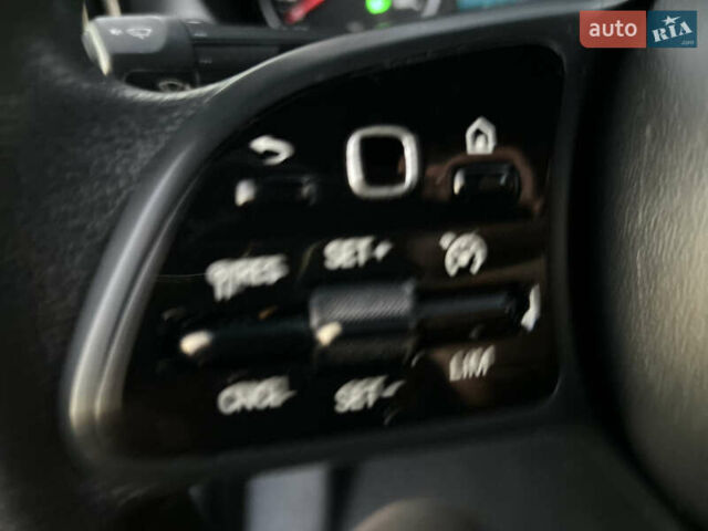 Белый Мерседес Sprinter, объемом двигателя 2 л и пробегом 145 тыс. км за 28999 $, фото 65 на Automoto.ua