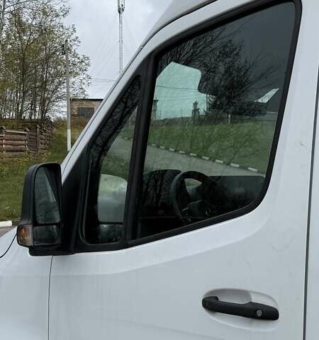 Белый Мерседес Sprinter, объемом двигателя 3 л и пробегом 207 тыс. км за 37000 $, фото 9 на Automoto.ua