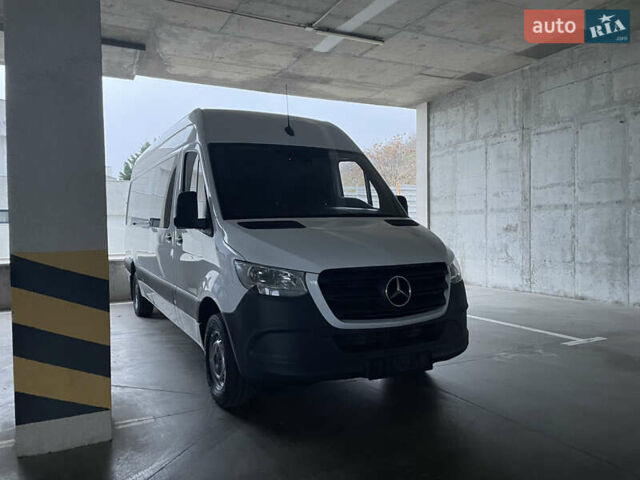 Белый Мерседес Sprinter, объемом двигателя 2 л и пробегом 250 тыс. км за 27900 $, фото 4 на Automoto.ua