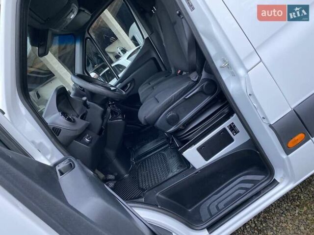 Білий Мерседес Sprinter, об'ємом двигуна 2.2 л та пробігом 184 тис. км за 22600 $, фото 40 на Automoto.ua