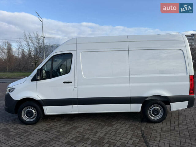 Белый Мерседес Sprinter, объемом двигателя 2 л и пробегом 188 тыс. км за 29999 $, фото 18 на Automoto.ua