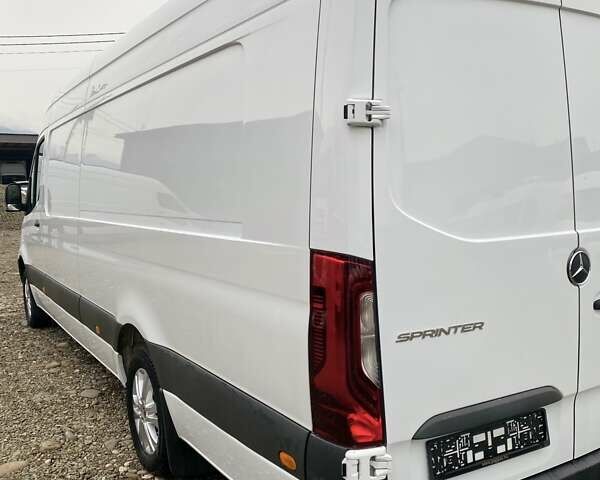 Белый Мерседес Sprinter, объемом двигателя 2.08 л и пробегом 140 тыс. км за 28990 $, фото 35 на Automoto.ua