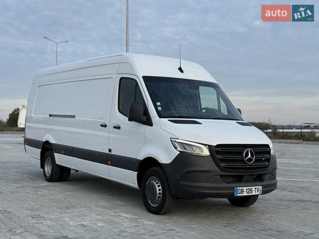 Белый Мерседес Sprinter, объемом двигателя 3 л и пробегом 6 тыс. км за 72000 $, фото 3 на Automoto.ua