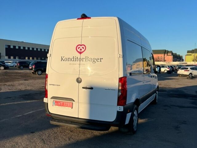 Белый Мерседес Sprinter, объемом двигателя 2.14 л и пробегом 280 тыс. км за 24899 $, фото 9 на Automoto.ua