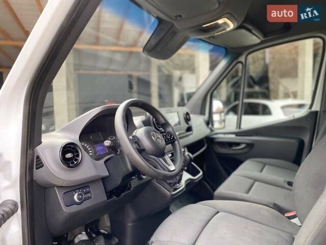 Білий Мерседес Sprinter, об'ємом двигуна 2.2 л та пробігом 169 тис. км за 23490 $, фото 31 на Automoto.ua