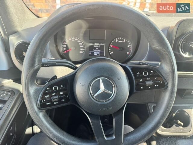 Белый Мерседес Sprinter, объемом двигателя 0 л и пробегом 248 тыс. км за 25500 $, фото 12 на Automoto.ua