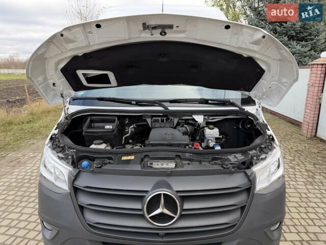 Білий Мерседес Sprinter, об'ємом двигуна 1.95 л та пробігом 92 тис. км за 34700 $, фото 58 на Automoto.ua