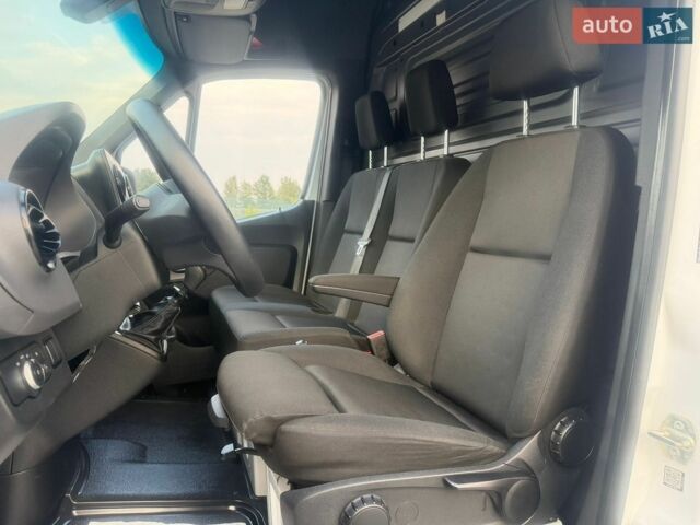 Белый Мерседес Sprinter, объемом двигателя 2 л и пробегом 282 тыс. км за 23700 $, фото 17 на Automoto.ua