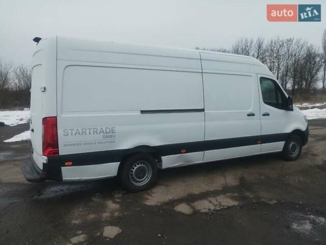 Белый Мерседес Sprinter, объемом двигателя 2.2 л и пробегом 162 тыс. км за 24600 $, фото 7 на Automoto.ua