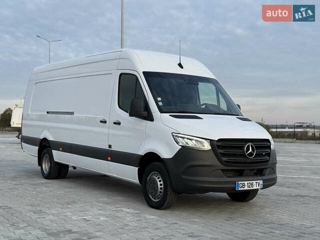 Белый Мерседес Sprinter, объемом двигателя 3 л и пробегом 6 тыс. км за 72000 $, фото 1 на Automoto.ua