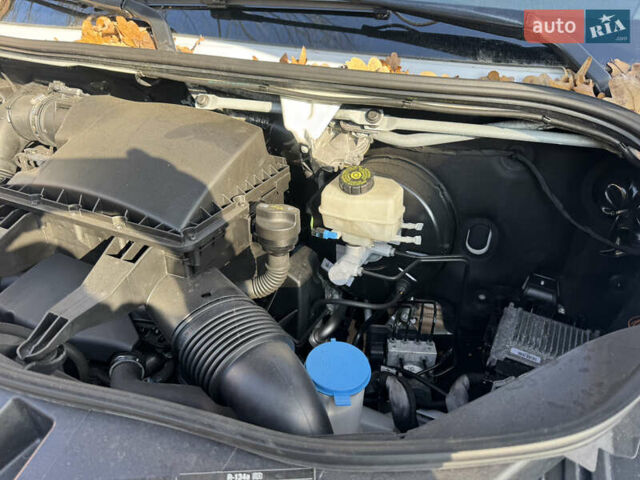 Білий Мерседес Sprinter, об'ємом двигуна 2.14 л та пробігом 247 тис. км за 32500 $, фото 18 на Automoto.ua