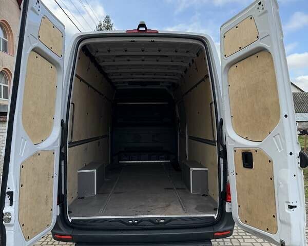 Белый Мерседес Sprinter, объемом двигателя 1.95 л и пробегом 92 тыс. км за 39999 $, фото 55 на Automoto.ua