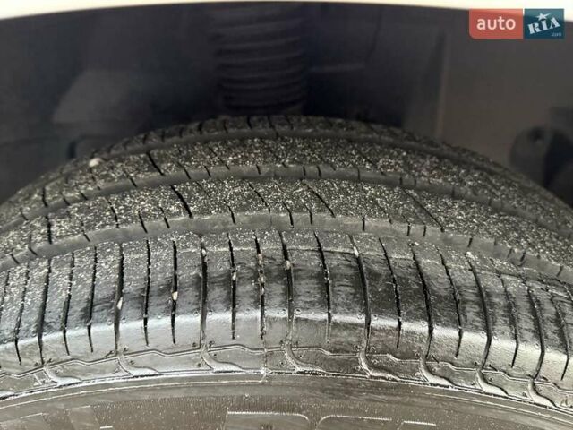 Белый Мерседес Sprinter, объемом двигателя 2 л и пробегом 210 тыс. км за 29850 $, фото 8 на Automoto.ua