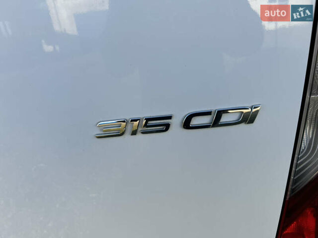 Белый Мерседес Sprinter, объемом двигателя 2 л и пробегом 145 тыс. км за 28999 $, фото 28 на Automoto.ua