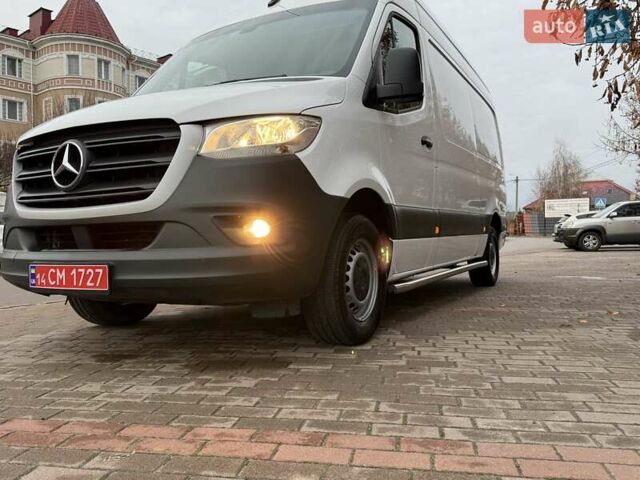 Белый Мерседес Sprinter, объемом двигателя 2 л и пробегом 210 тыс. км за 29850 $, фото 1 на Automoto.ua