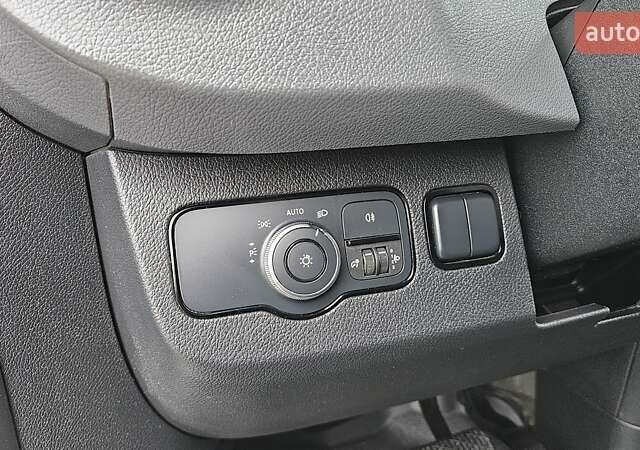 Білий Мерседес Sprinter, об'ємом двигуна 1.95 л та пробігом 209 тис. км за 27550 $, фото 25 на Automoto.ua