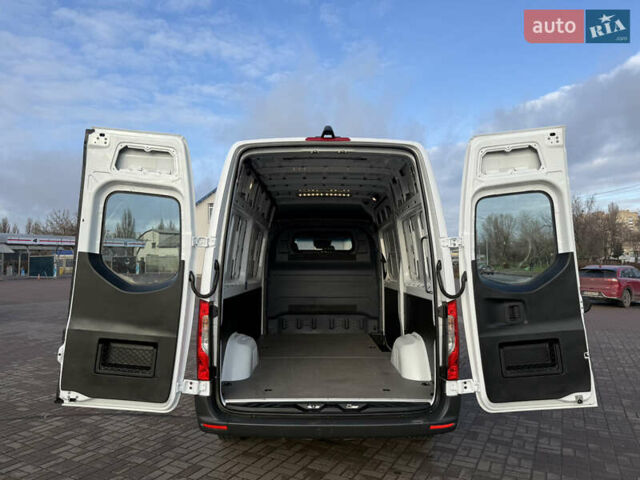 Белый Мерседес Sprinter, объемом двигателя 2 л и пробегом 188 тыс. км за 29999 $, фото 107 на Automoto.ua