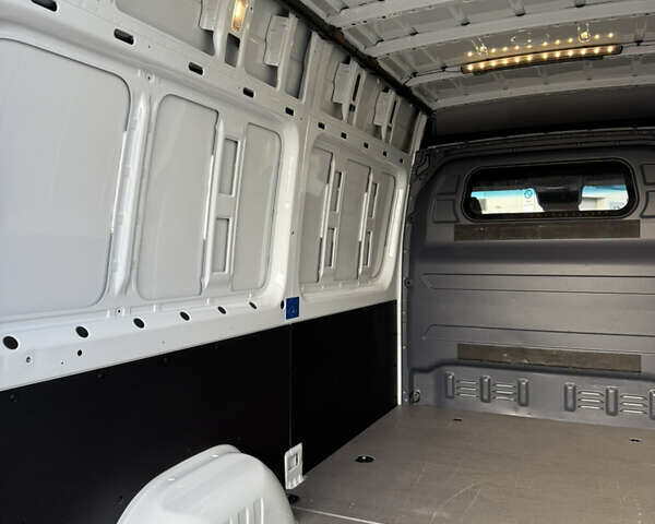Белый Мерседес Sprinter, объемом двигателя 2 л и пробегом 188 тыс. км за 29999 $, фото 110 на Automoto.ua
