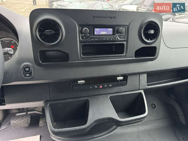 Білий Мерседес Sprinter, об'ємом двигуна 0 л та пробігом 87 тис. км за 21450 $, фото 19 на Automoto.ua