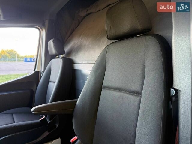 Белый Мерседес Sprinter, объемом двигателя 2 л и пробегом 271 тыс. км за 27899 $, фото 52 на Automoto.ua