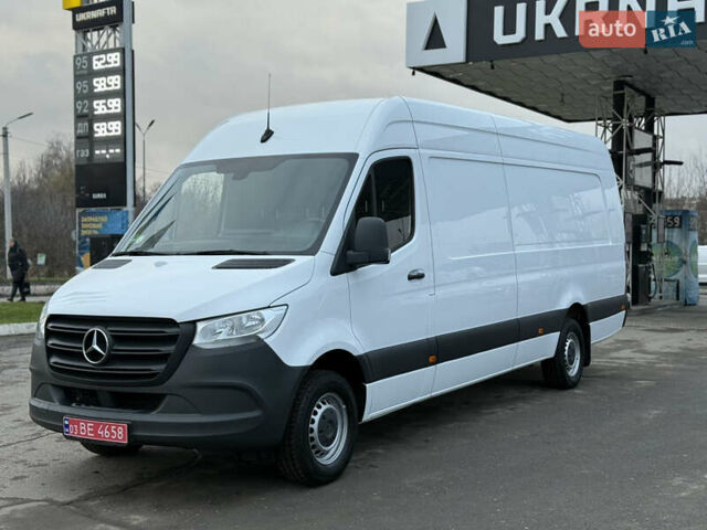 Белый Мерседес Sprinter, объемом двигателя 2 л и пробегом 237 тыс. км за 27200 $, фото 3 на Automoto.ua