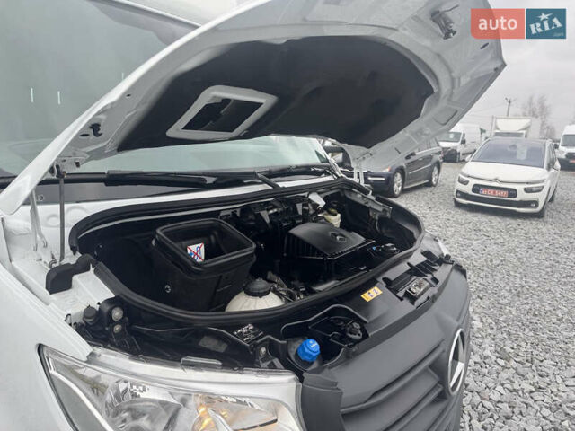 Белый Мерседес Sprinter, объемом двигателя 0 л и пробегом 335 тыс. км за 28500 $, фото 22 на Automoto.ua