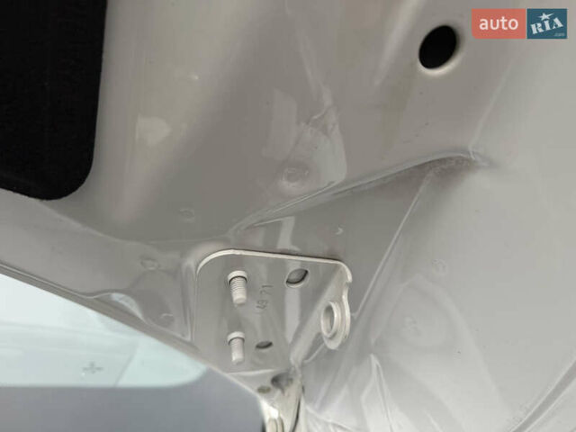 Белый Мерседес Sprinter, объемом двигателя 2 л и пробегом 237 тыс. км за 27200 $, фото 30 на Automoto.ua