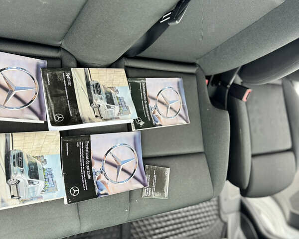 Белый Мерседес Sprinter, объемом двигателя 2.1 л и пробегом 263 тыс. км за 28500 $, фото 67 на Automoto.ua