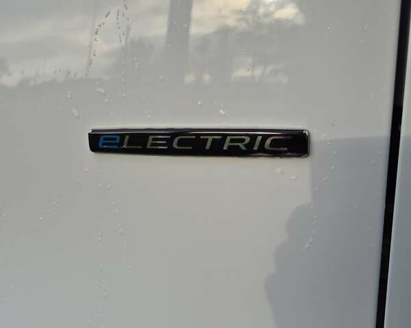 Белый Мерседес Sprinter, объемом двигателя 0 л и пробегом 40 тыс. км за 19800 $, фото 7 на Automoto.ua