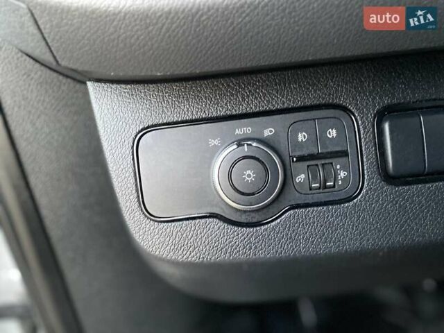 Белый Мерседес Sprinter, объемом двигателя 2.08 л и пробегом 231 тыс. км за 26999 $, фото 55 на Automoto.ua