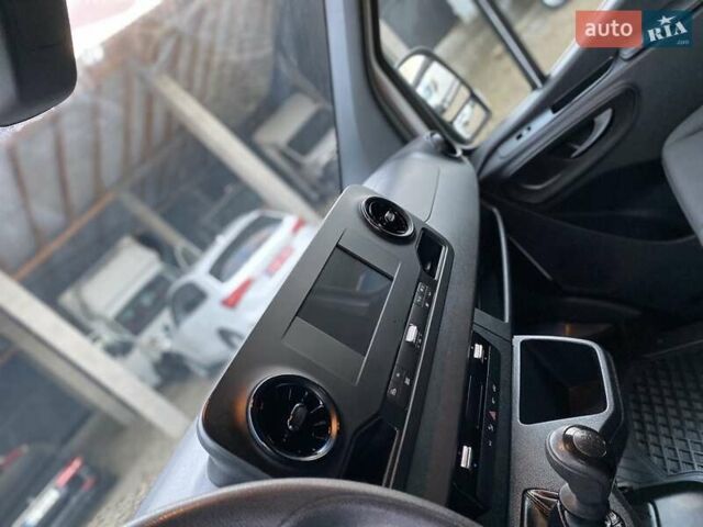 Белый Мерседес Sprinter, объемом двигателя 2.08 л и пробегом 231 тыс. км за 26750 $, фото 58 на Automoto.ua