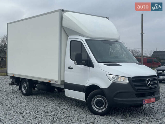 Белый Мерседес Sprinter, объемом двигателя 0 л и пробегом 335 тыс. км за 28500 $, фото 2 на Automoto.ua