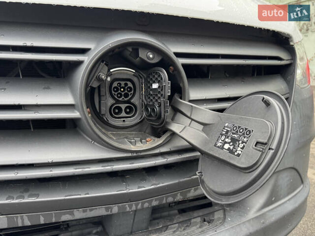 Білий Мерседес Sprinter, об'ємом двигуна 0 л та пробігом 87 тис. км за 21450 $, фото 35 на Automoto.ua