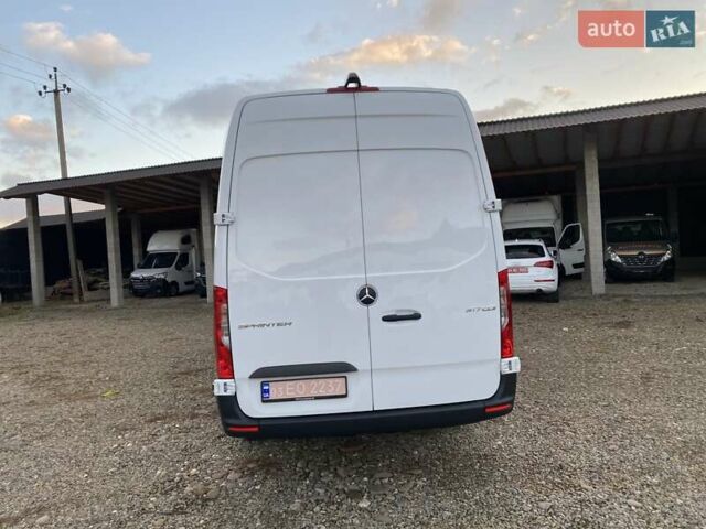 Белый Мерседес Sprinter, объемом двигателя 2.08 л и пробегом 231 тыс. км за 26750 $, фото 13 на Automoto.ua
