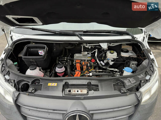 Білий Мерседес Sprinter, об'ємом двигуна 0 л та пробігом 87 тис. км за 21450 $, фото 37 на Automoto.ua