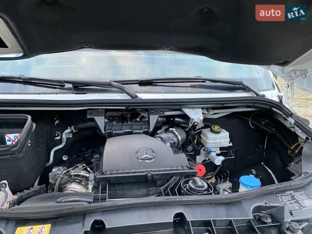 Белый Мерседес Sprinter, объемом двигателя 2.08 л и пробегом 231 тыс. км за 26999 $, фото 57 на Automoto.ua