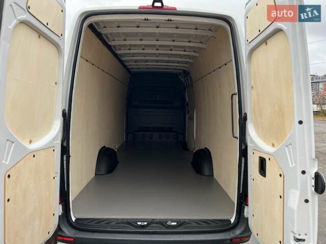 Белый Мерседес Sprinter, объемом двигателя 1.95 л и пробегом 300 тыс. км за 31999 $, фото 25 на Automoto.ua