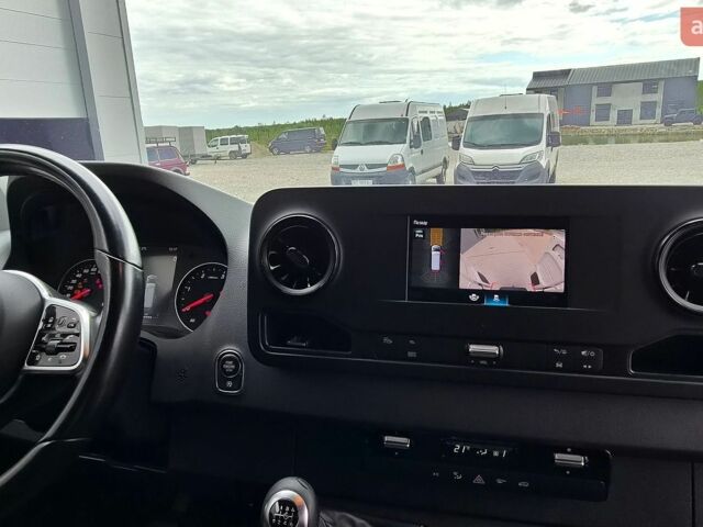 Белый Мерседес Sprinter, объемом двигателя 2.99 л и пробегом 240 тыс. км за 39900 $, фото 6 на Automoto.ua