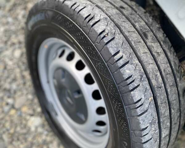 Білий Мерседес Sprinter, об'ємом двигуна 2.08 л та пробігом 213 тис. км за 26600 $, фото 34 на Automoto.ua