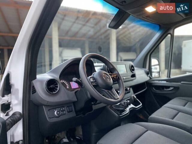 Белый Мерседес Sprinter, объемом двигателя 2.08 л и пробегом 231 тыс. км за 26750 $, фото 42 на Automoto.ua