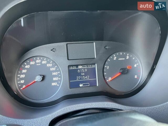 Белый Мерседес Sprinter, объемом двигателя 1.99 л и пробегом 271 тыс. км за 25499 $, фото 13 на Automoto.ua