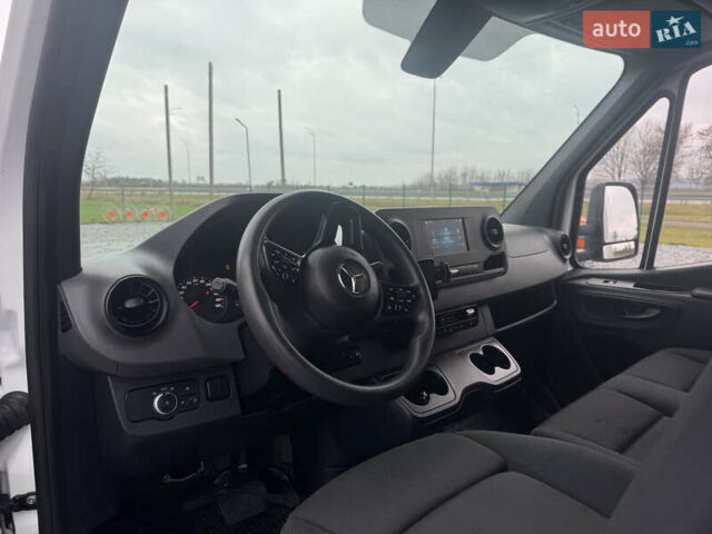Белый Мерседес Sprinter, объемом двигателя 0 л и пробегом 335 тыс. км за 28500 $, фото 16 на Automoto.ua