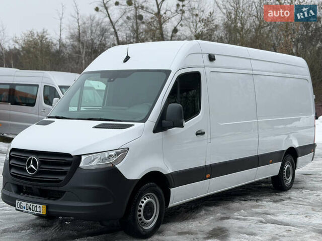 Белый Мерседес Sprinter, объемом двигателя 2 л и пробегом 272 тыс. км за 25500 $, фото 1 на Automoto.ua