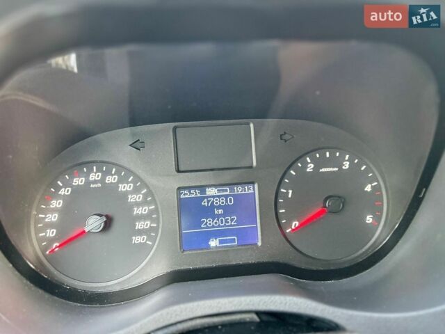 Белый Мерседес Sprinter, объемом двигателя 2.2 л и пробегом 286 тыс. км за 22999 $, фото 29 на Automoto.ua