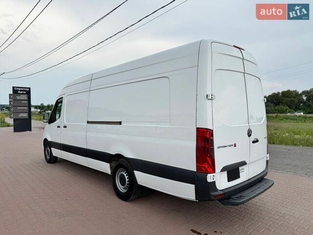 Белый Мерседес Sprinter, объемом двигателя 3 л и пробегом 63 тыс. км за 58300 $, фото 6 на Automoto.ua