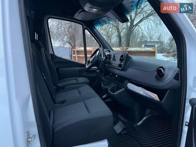 Белый Мерседес Sprinter, объемом двигателя 2 л и пробегом 268 тыс. км за 25700 $, фото 33 на Automoto.ua