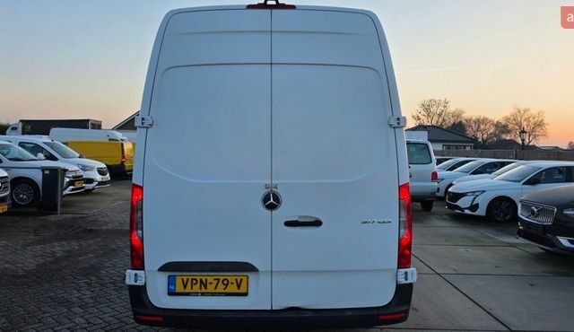 Білий Мерседес Sprinter, об'ємом двигуна 2 л та пробігом 349 тис. км за 26900 $, фото 4 на Automoto.ua