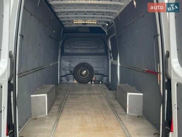 Белый Мерседес Sprinter, объемом двигателя 1.95 л и пробегом 237 тыс. км за 26500 $, фото 13 на Automoto.ua