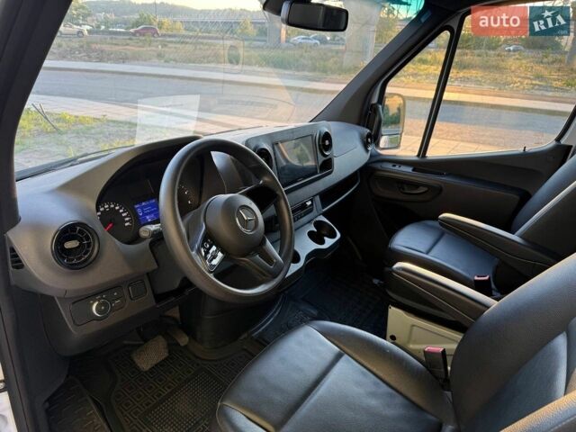 Белый Мерседес Sprinter, объемом двигателя 2.99 л и пробегом 100 тыс. км за 39999 $, фото 13 на Automoto.ua